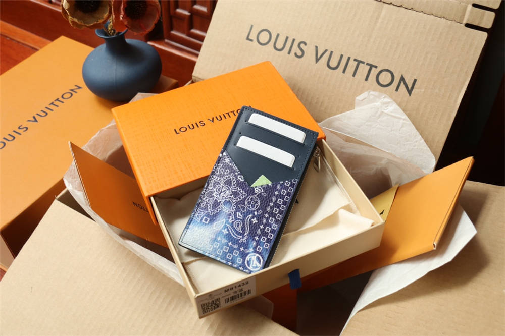 Louis Vuitton wallet M81432 COIN 2025 new 